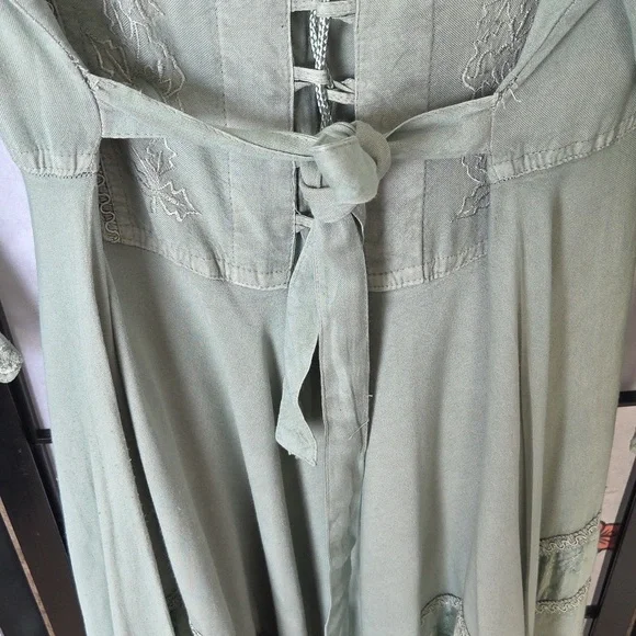 Sapogee Bohemian Dress with Corset Bodice Lace Detail Free Size Sage Green - Picture 11 of 16